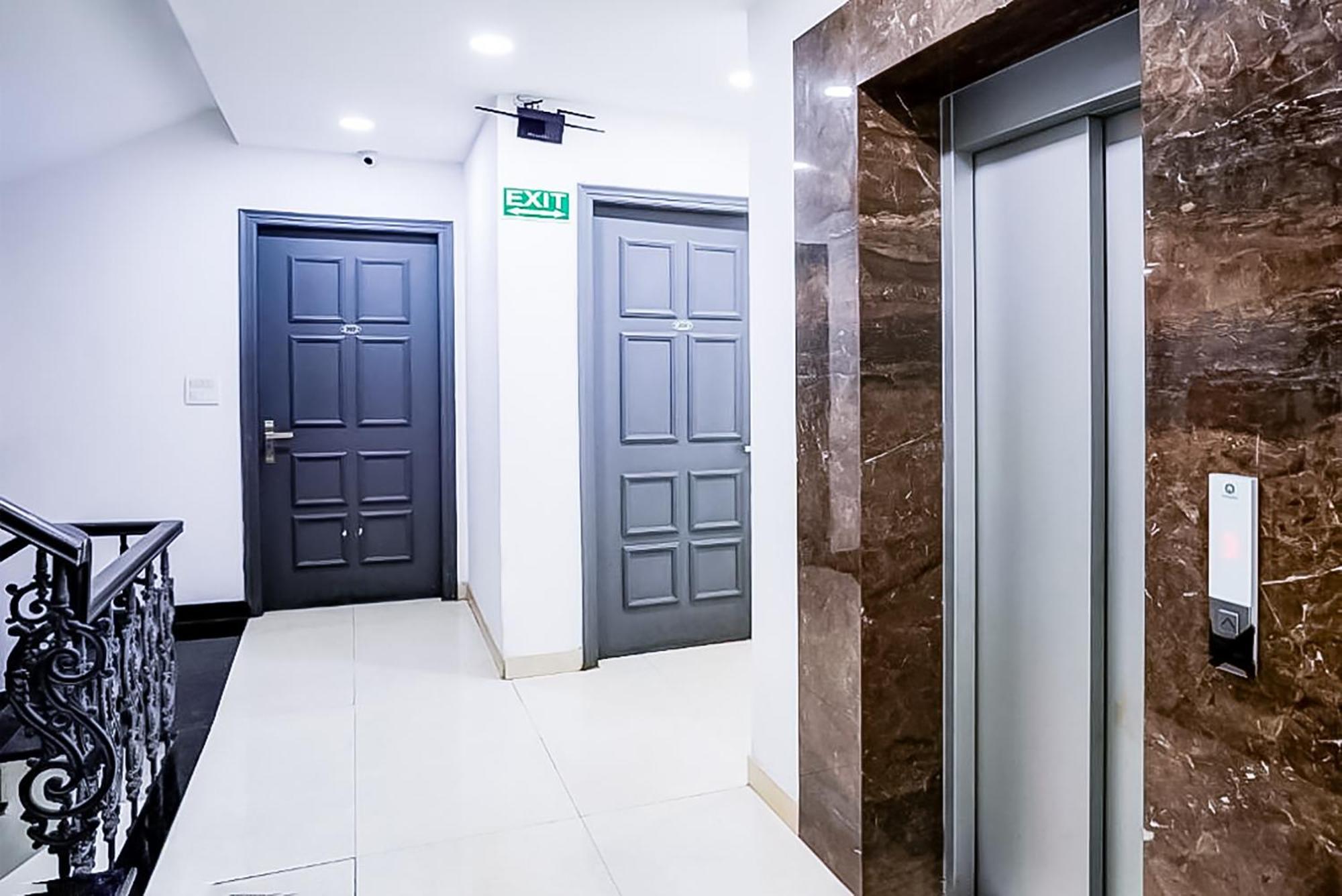 Hotel Family - Shalimarbagh New Delhi